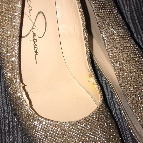 Jessica Simpson Gold Heels 8.5 - Picture 3 of 5